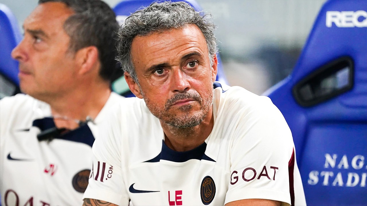 Luis Enrique không thể hiện sự tự tin trước cuộc đối đầu giữa PSG và FC Barcelona